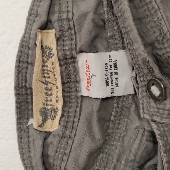 Free Style Revolution Light Khaki/Gray COTTON SHORT shorts 7 Distressed juniors - Picture 3 of 5